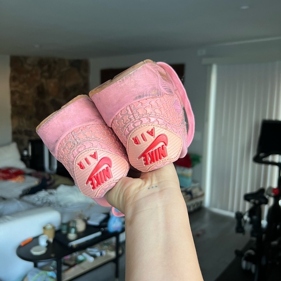 Air Max 90 “Shanghai must win cake” sneakers - Picture 7 of 8